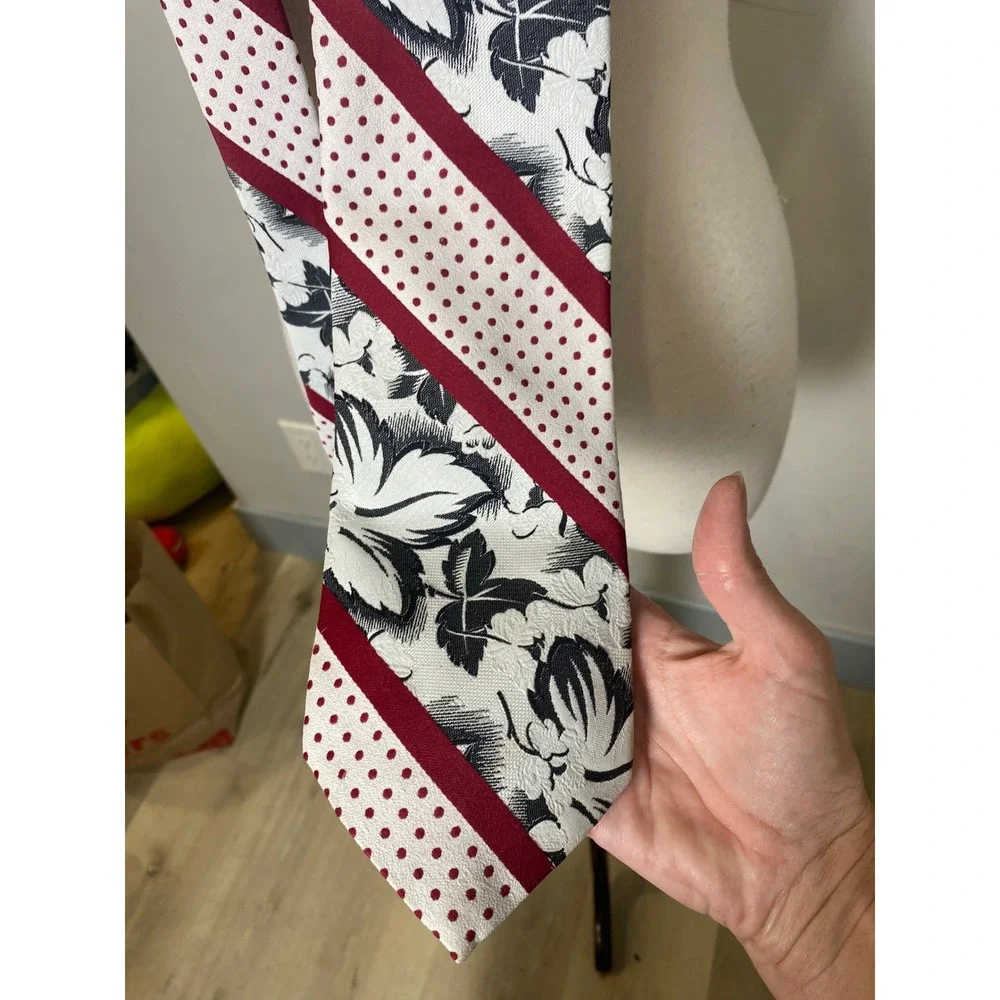 Vintage 60s 70s Trevira Floral Polka Dot Wide Necktie Red White Black Retro Tie